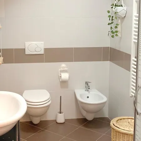 Sullago - Incantevole Con Piscina